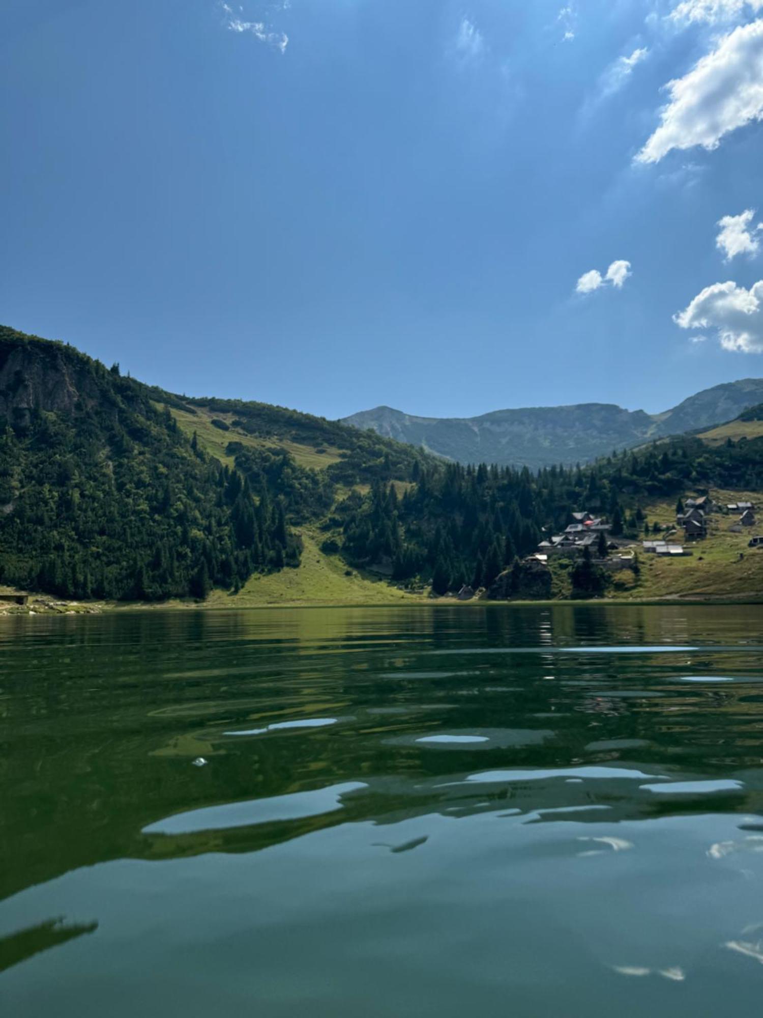 Prokosko Jezero Zlatna Koliba Lägenhet Fojnica Exteriör bild